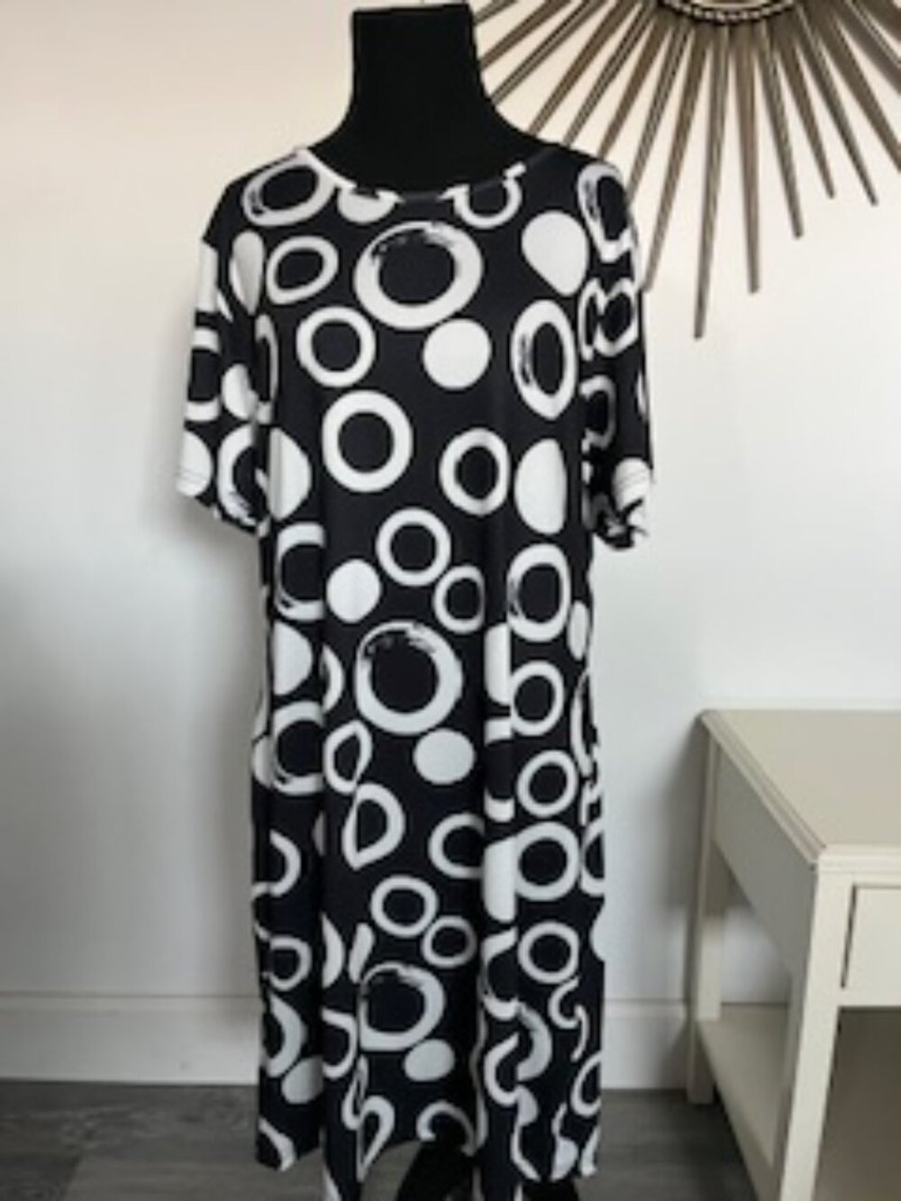 🧡3/15 Black and White Geometric Pattern T-Shirt Dress Women's XXL - Picture 3 of 8